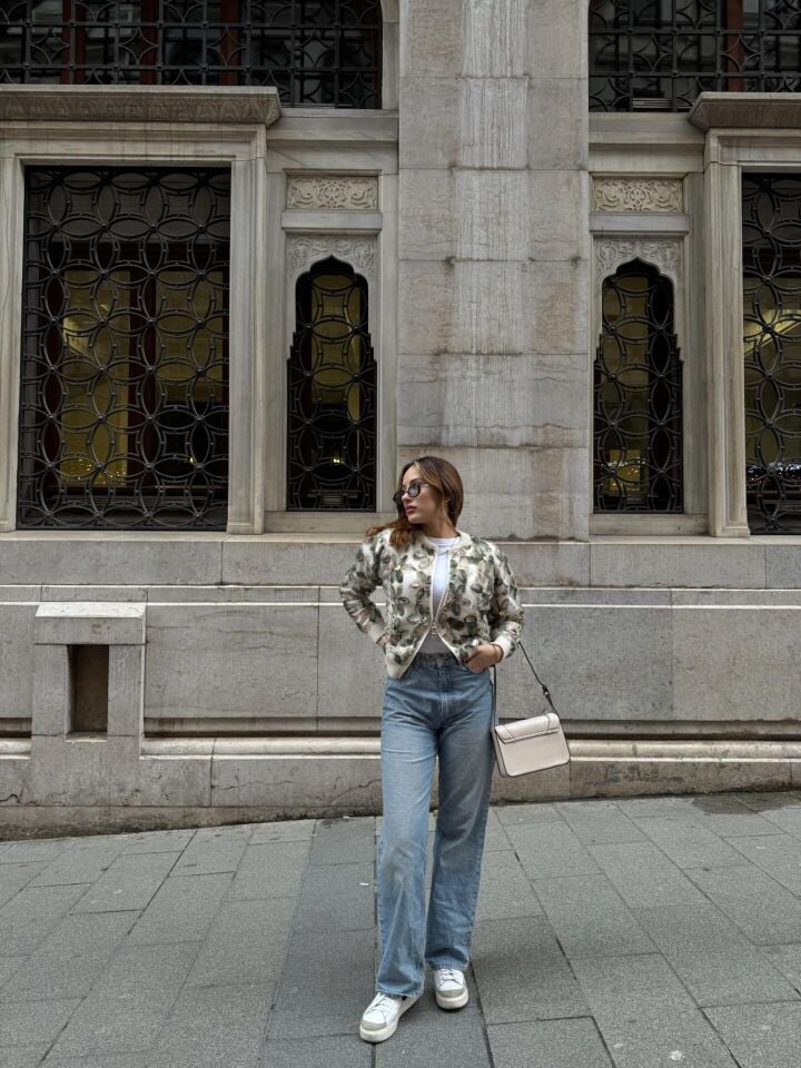 Yeşil Çiçekli Fermuarlı Hırka