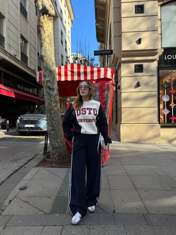 Boston Sweatshirt