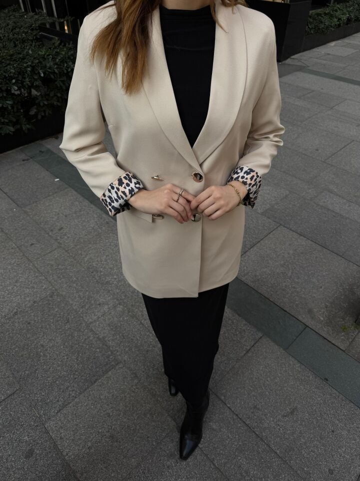 Leopar Astarlı Krem Blazer Ceket