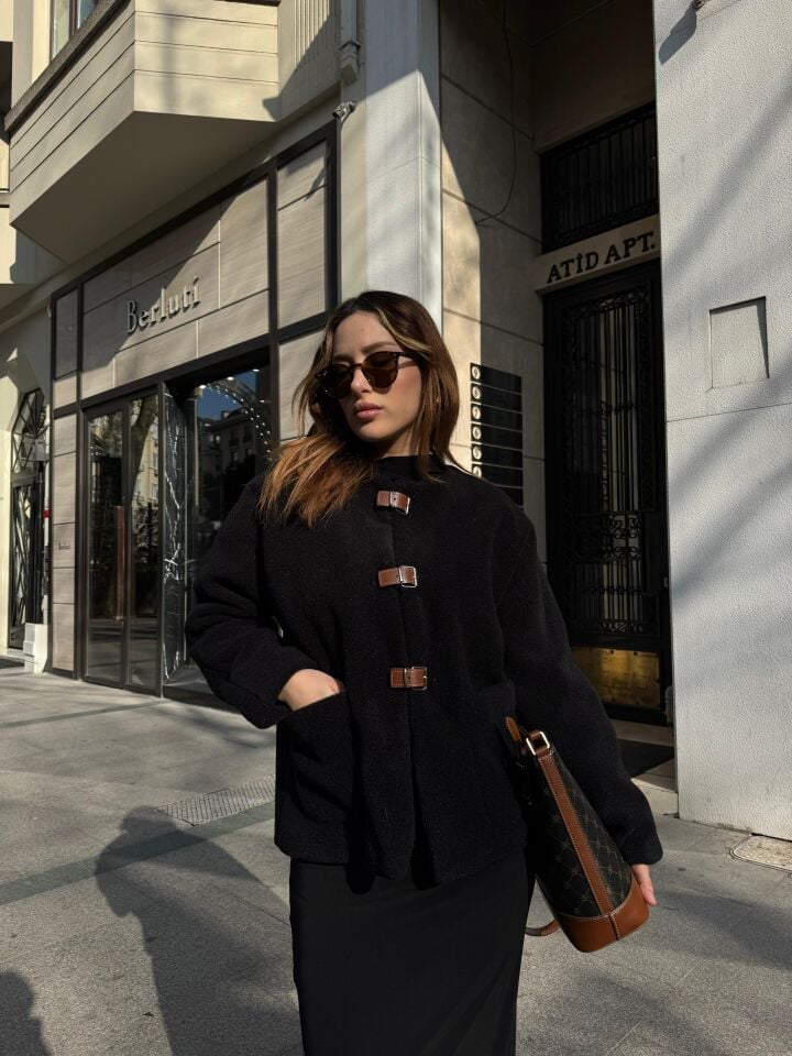 Çift Cepli Deri Toka Detay Siyah Kaban